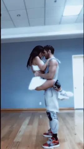 Hoy 9 se cumple un mes sin ti… no hay momento de mi día que no te piense. Te extraño y te veo en todas partes, no me acostumbro a estar sin ti, éramos inseparables. Mi persona favorita en todo el mundo, mi mejor amigo, me faltas demasiado… 