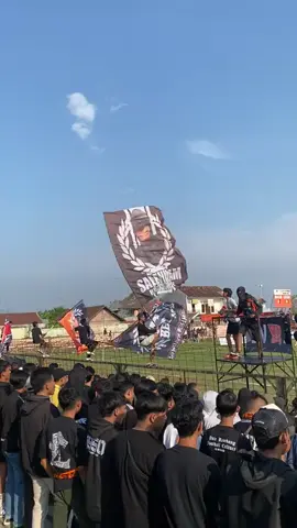 wayae tampil mbang 🖤🧡⚓ #rbg12 #psirrembang #psir 