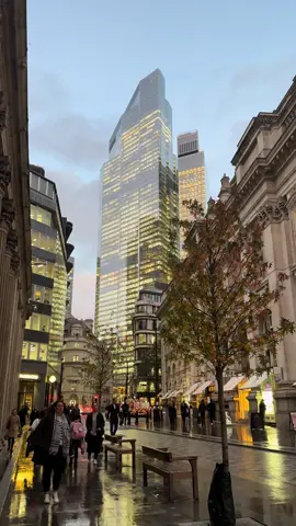 Threadneedle Street, London. If you visiting London this is one of the place what you must see on your own eyes. Threadneedle Street is a historic street in the City of London, known as the financial heart of the city. It is home to the Bank of England (