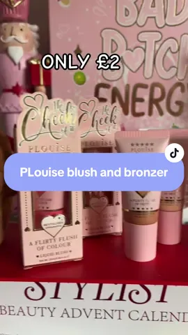 pillow is blush and browser £2 only leg these is an incredible deal and will make annual little one or make a lover. Happy this Christmas. #plouiseblus ##tiktokMadeMeBuylt ##blackfriday ##xmasgiftideas##makeup@@Paige Louise @@PLOUISE