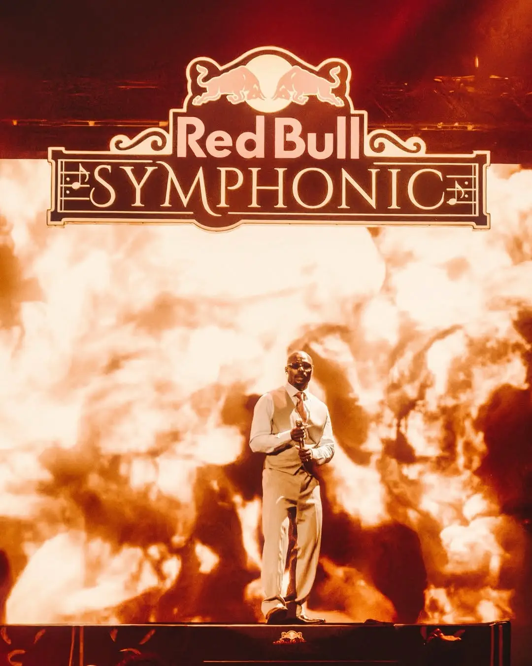 Shot On IPhone @apple Photography by @yb_captures / @_yuriyy Redbull Symphonic Presented by @redbullusa / @redbullmusic #asake #redbullsymphonic #redbull #afrobeat #iphonephotography