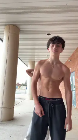 #fakebodyy⚠️ #tycoonfan2 #troyndgio #fyp #viral 