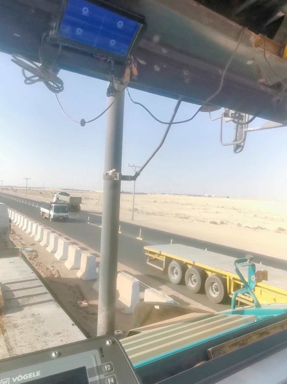 Super 1800-3 move near #roadconstruction #wirtgengroup #hmmm #vögele #bomag