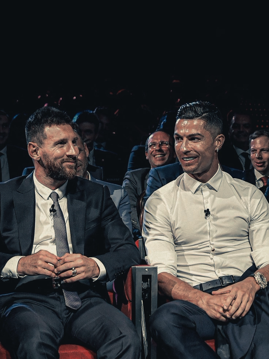 sudahi kebisingan yang terjadi saya merindukan dua anomali ini The Greatest of All Time In Football history MESSI RONALDO🐐💫  #messi #ronaldo #football #fyp #CapCut 