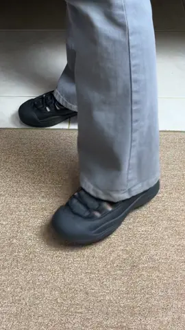 #sepatuwanita #rekomendasisepatu #sepatukekinian #sepatusneakers #sepatusantai 