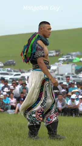 Mongolian fellow #genghiskahn #mongolian #ethnic #tiktok #grassland 