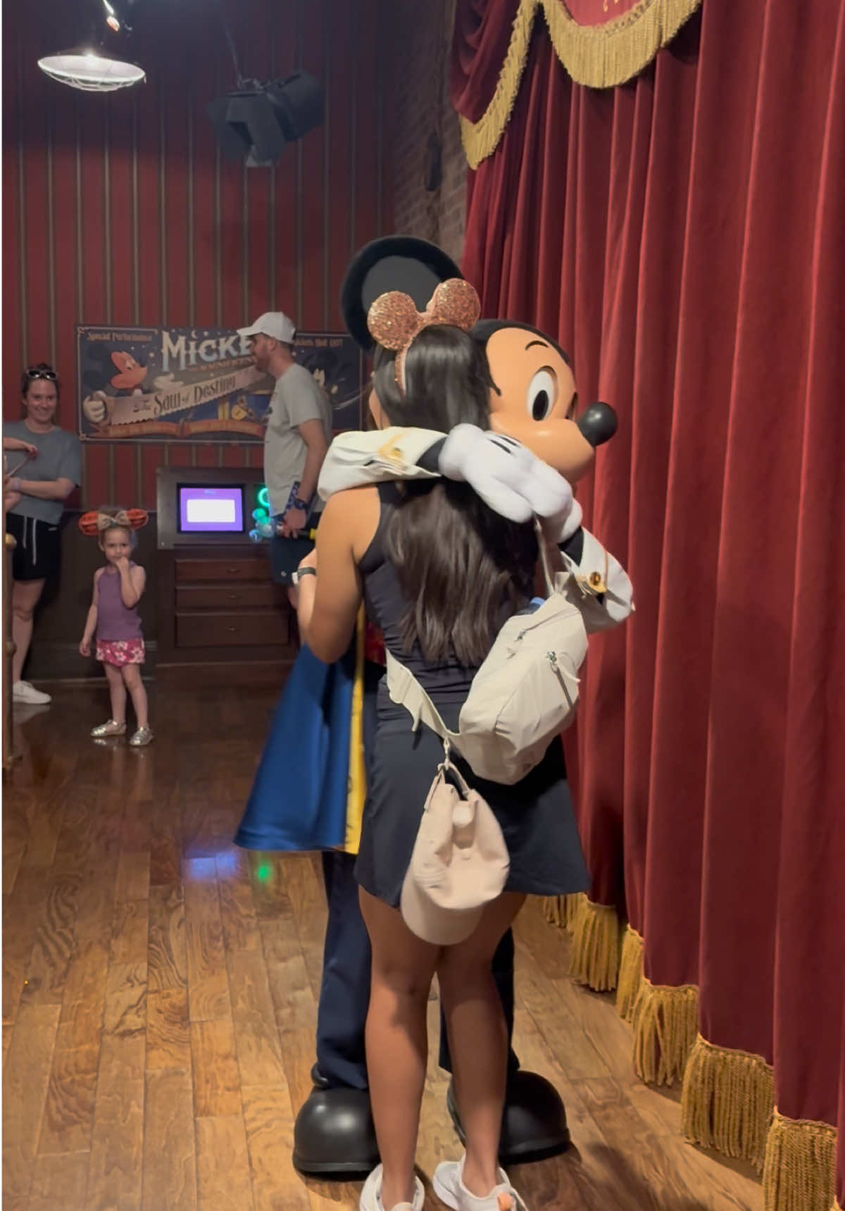 🤣🤭 #disney #disneyadult 