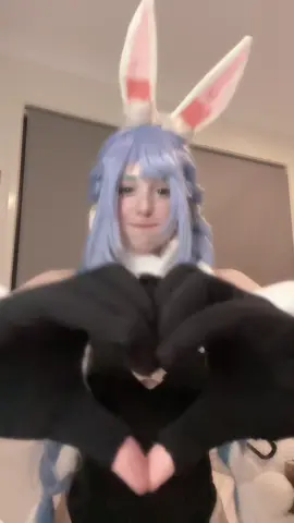 I need to save for a sewing machine so i can talior my cosplays to fit better🍞🍞🍞🍞##hololive##cosplay##pekora