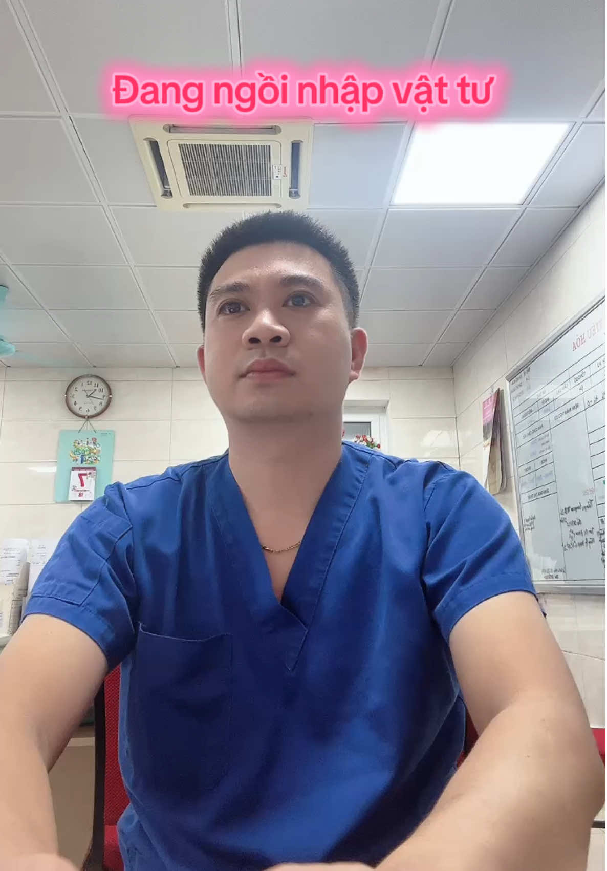 Đợi a 1p thôi 😂😂😂#vuvietanh #hocycogivui👩🏻‍⚕️💙 #fyp #viral #thịnhhành 