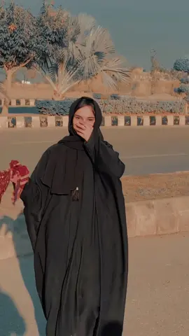 #CapCut Matlabi duniya 🥴🤫#Trending #creatorsearchinsight #foryoupageofficiall #justforyou 