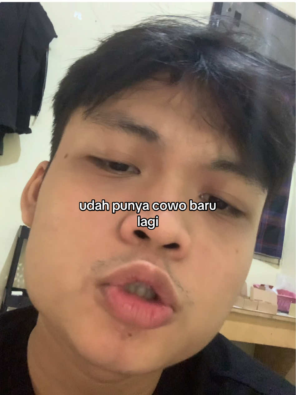baru putus udah punya cowo baru lagi ?