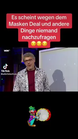 Warum ist dieser Verbrecher nicht im Knast? Diplomaten Status sofort entziehen. 