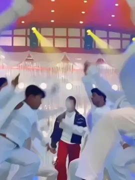 Hawa one yeh kaha🥀 #aapmujheachchelagnelage #hritikroshan #ameshapatel 