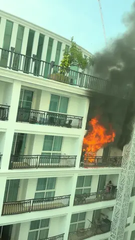 แบบไม่มีเสียงเพลงค่ะ อันนี้พึ่งเริ่มไหม้เลย🥹