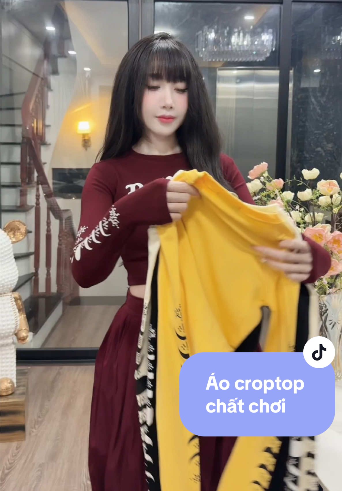 Em áo croptop chất dã man ce ơi , mặc lên cái ngon nghẻ liền nhaaa #aocroptop #aocroptopnu #aocroptoptaydai #aobody #aothun 