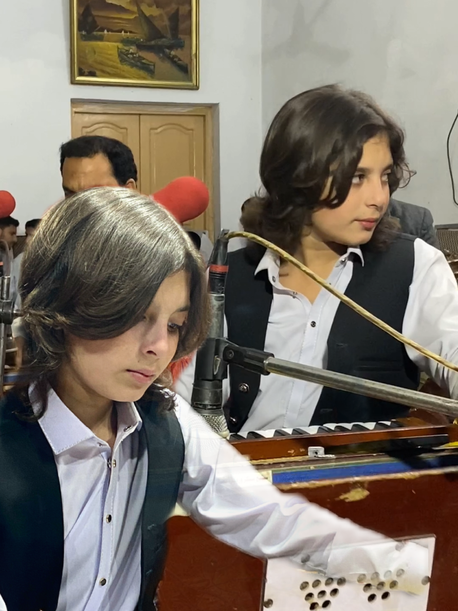 چہ زڑہ کہ لارہ کوی خبر ہ دیتہ وای🫣🫣full song on YouTube#foryou #forupage #fyp #viralvideos 