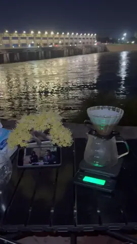 أشࢪب ࢪيدبول  ويعوࢪ قلبي  ولا أخلي شخص يعوࢪة  #الرمادي 