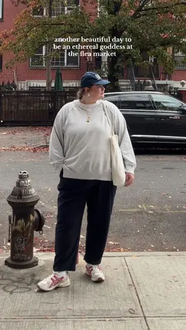 Ready to go collect trinkets & treasures 🙂‍↕️ #OOTD #outfit #fitcheck #plussize #fleamarket 