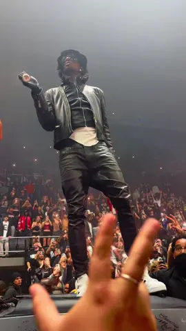 thank you for blessing me with ur presence carti #playboycarti #antagonisttour #hartfordct #fyp 