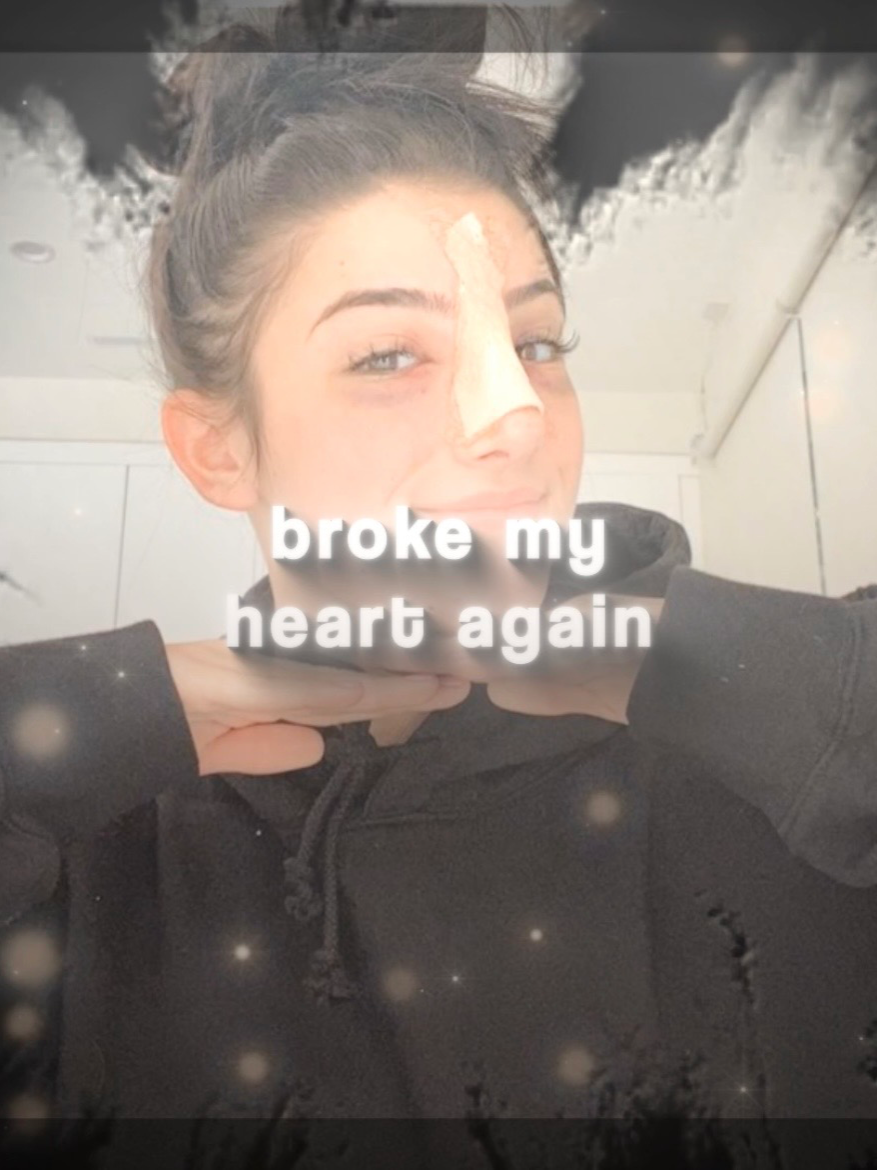You broke my heart again 🫀  │ oc: charmlete, sc: starrys.aep (edited) #nessiaep  #aftereffects  #charlidamelio #fyp  #charlidamelioedit  #2020  #2020pfp