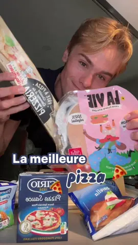 j’adore les pizzas :) je veux trop tester les pains au chocolat !!! @Croustipate_France @La Vie™️ #pizza #food #ugc #croustipate #lavie  Partage spontané 