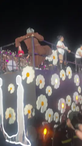 A ơii, e nhắc a #gdragon #ocenpark #bigbang #concert 