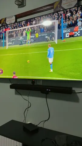 #meremenyabeddings #hildercaraccessories #meremenyainteriors #bedding 