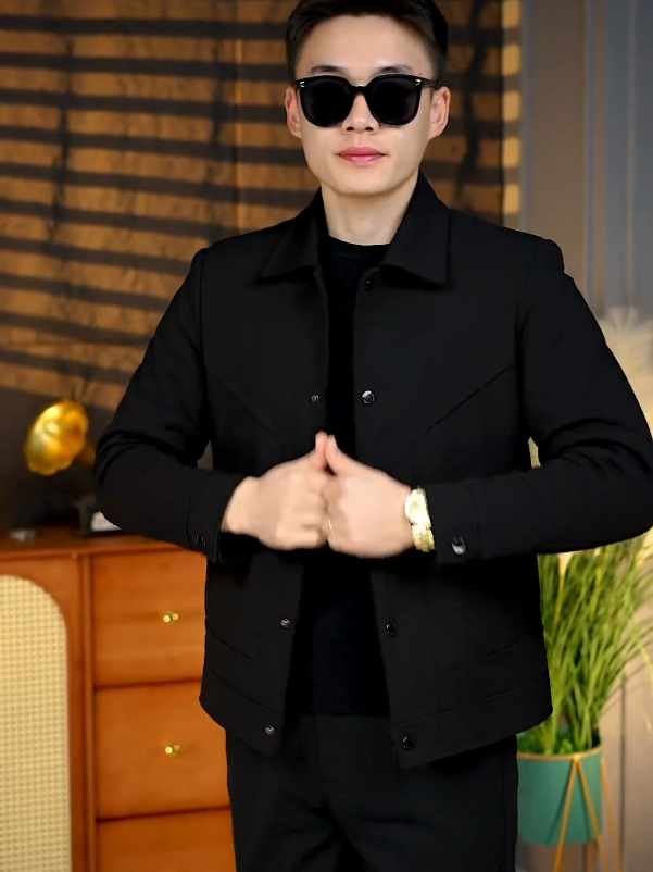 Áo khoác nam cao cấp Đặt hàng nhắn qua LINK FACE.BOOK /WhatsApp 84394.214.228 #jacket #aokhoacnamcaocap#aokhoacnam #khoacnam#aokhoacnamdep 