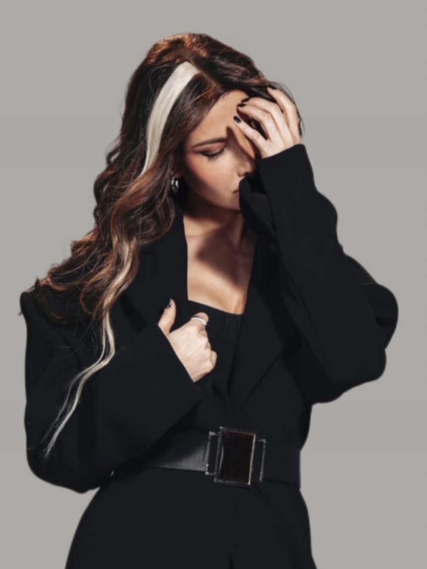 غريبه في وسط الناس 💔😔 #نانسي_عجرم #NancyAjram #راهنت_عليك #trend #fypツ 