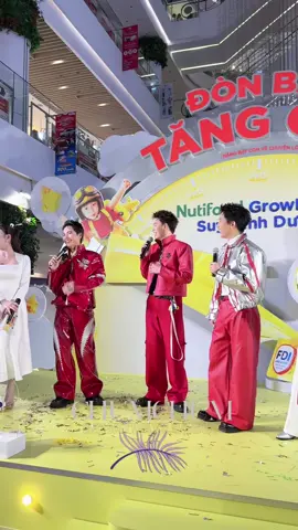 Tiêu chí chọn đồng đội của mấy ảnh lạ quá, mới pick đồng đội thôi mà đã ồn cỡ này #NutifoodGrowPLUS #Ngayhoivechuyenlon  #NutifoodGrowPLUStangcan #SuyDinhDuong #NutifoodGrowPLUSbychumchum