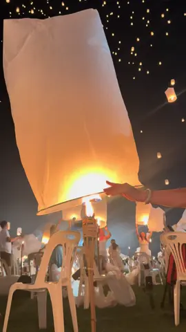 lantern festival gone wrong 🫠  #lantern #lanternfestival #yipenglanternfestival #chiangmai #thailand 