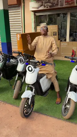 Moto électrique ⚡️ disponible livraison express 70⚡️70⚡️17⚡️51 Baco Djicoroni Golf #pourtoi #Fyp #viral #tiktokmali🇲🇱223 #typ @fakhamacollection1 