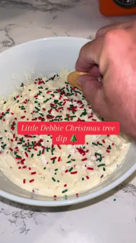 Little Debbie Christmas Tree Dip recipe Wanted to share this with you guys in time to make for Thanksgiving 🌲  #littledebbie #christmastreedip #sweets #dessert #dessertideas 