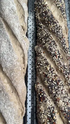 🥖 خبز أسمر جد جد لذيذ 😍 بـ فرينة ماما متعددة الحبوب و فرينة الجودر الجديدة 🌾 النتيجة؟ خبز خفيف، طراوته تدوم و الطعم ولا أروع 👌 🔸 نحتاج: 200غ فرينة ماما متعددة الحبوب 200غ فرينة الجودر 300غ ماء ملعقة صغيرة ملح ملعقة صغيرة خميرة الخبز (4غ فقط) 💛 وصفة بسيطة و ناجحة من أول تجربة #خبز_صحي #خبز_منزلي #فرينة_ماما #فرينة_الجودر #mery_cook 