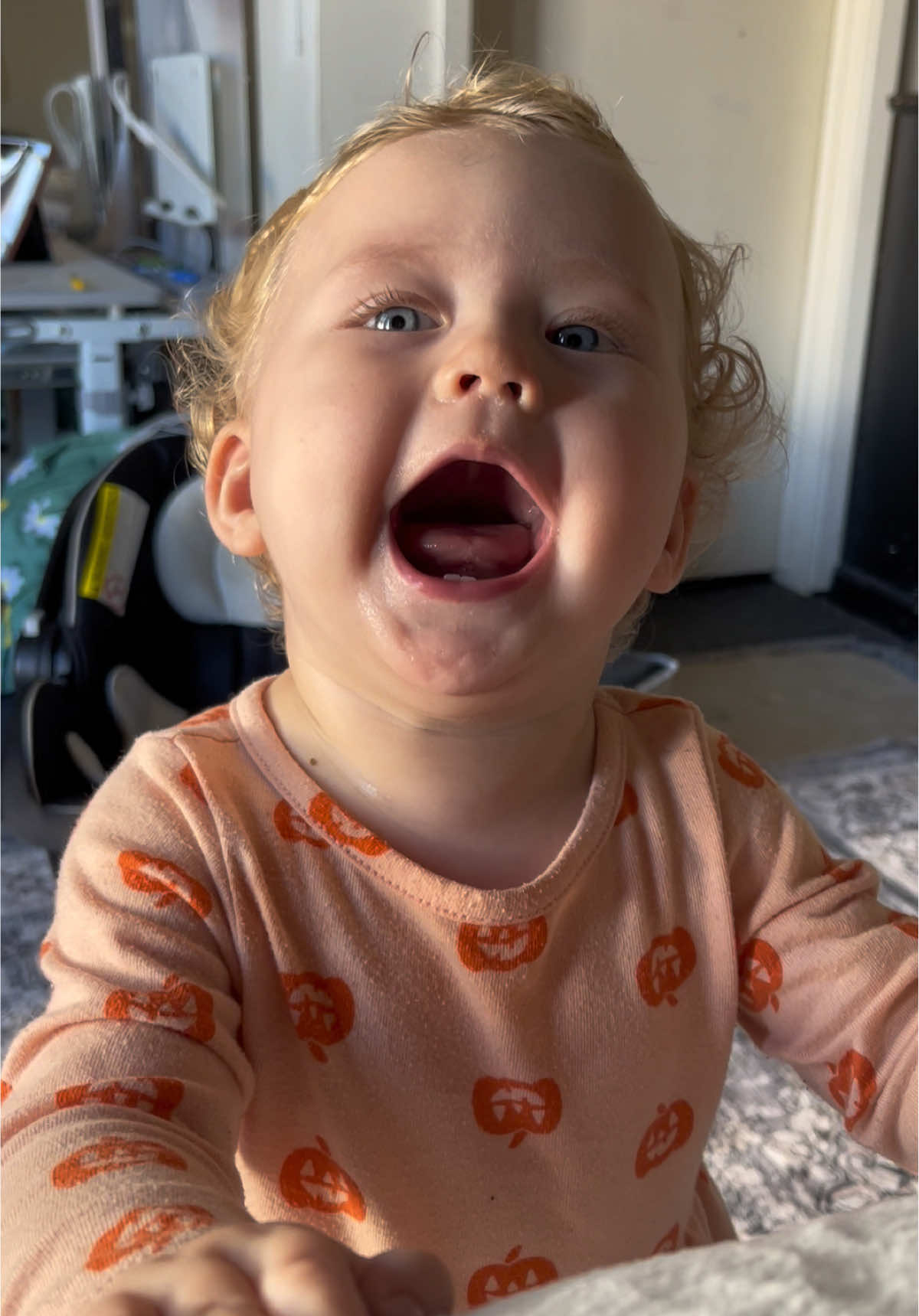 Singing…. lessons? With Luna 🥲 #baby #parenting #funnybaby #motherhood #cute 