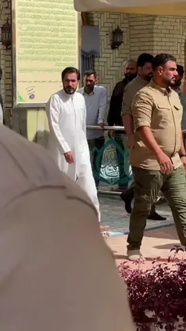 سيد مقتدى بل 2003.  انته من بيت الشجاعه واليدقون العلم انته المخوف امريكا#سيدمقتدى #سرايا_السلام_لَوٌآء_315_314_313_ #الشعب_الصيني_ماله_حل😂😂 #ادويتوصفاوي #😂😂😂 