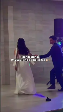 Manifestando un 2026 lleno de bailecitos 🌟.   #CapCut  #baile #amor #parejas #manifestando