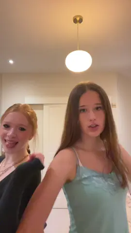 I miss this song!!!!🎉🎉 @florie #myfave #dinner #goviral 