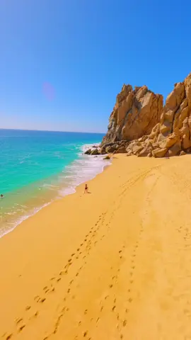 Wait for the view 🤩 . . #fpv #cabo #LIVEIncentiveProgram #SideHustleLIVE #PaidPartnership 