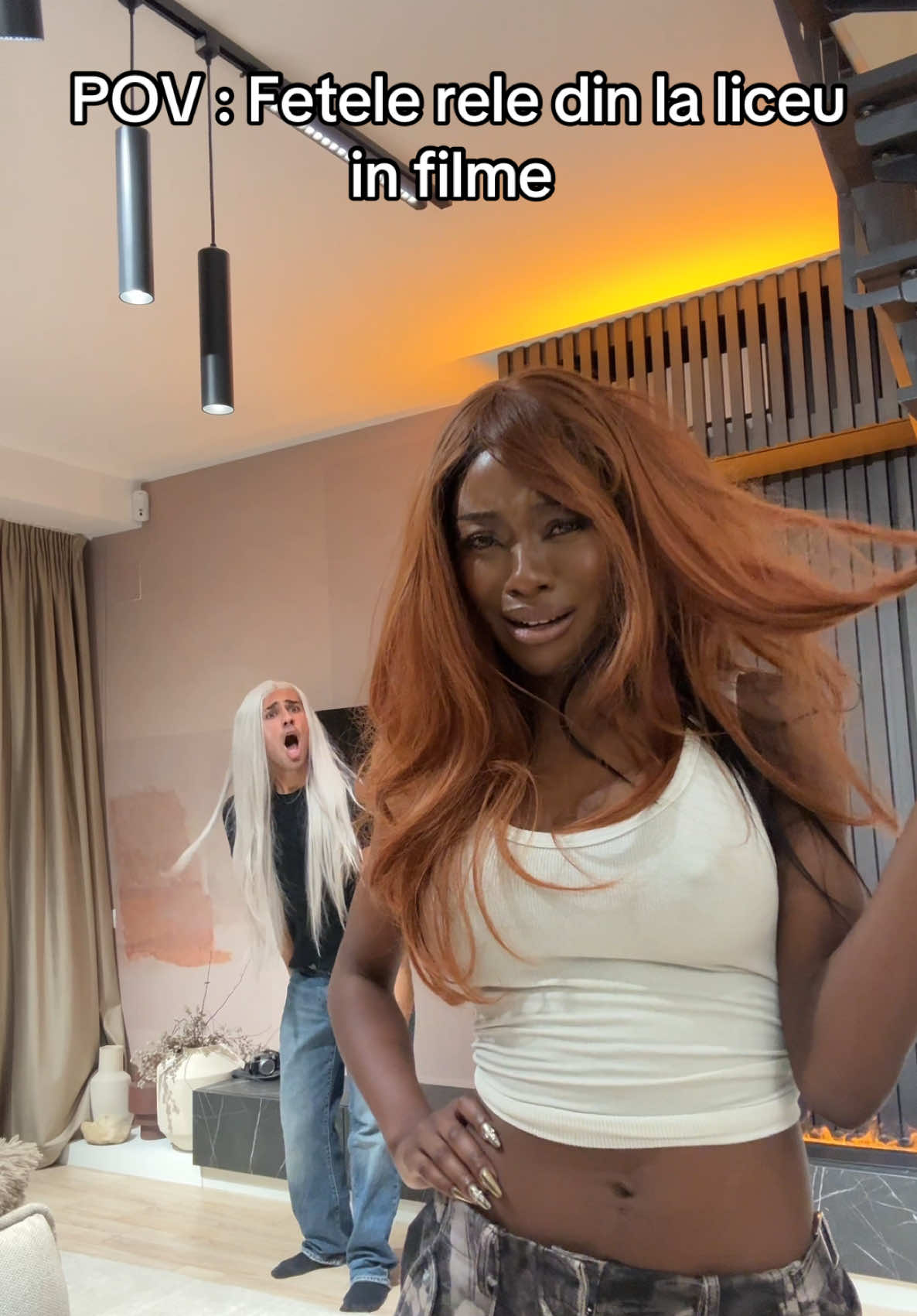 Aveți fete așa în liceu?🤣😅 insta : marius.mlly1 @Naomi #sketch #genz #relatable #romania #funny 