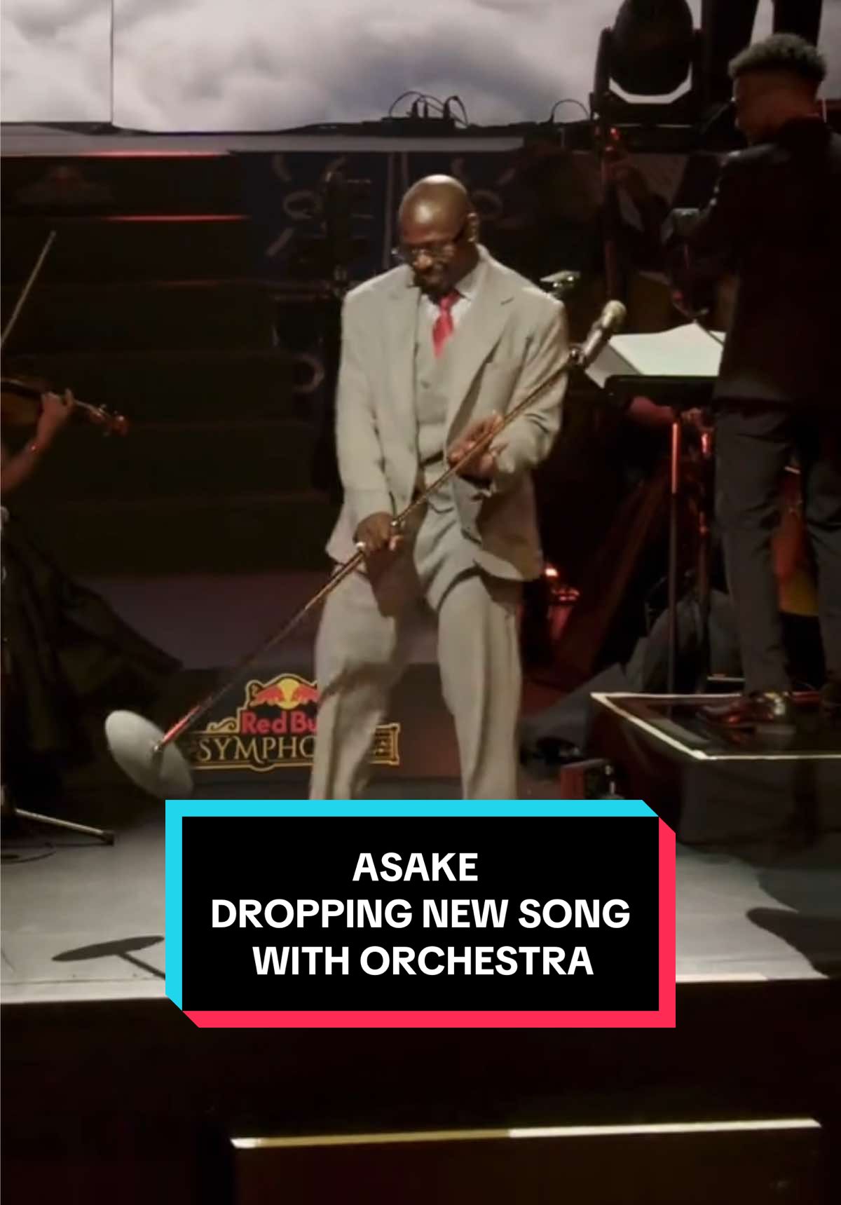 Lagos 🤝 Brooklyn #RedBullSymphonic   @Asake afrobeats superstar debuted his newest single with an orchestra 🎶   show recap at 🔗 in bio #asake #music #afrobeats 