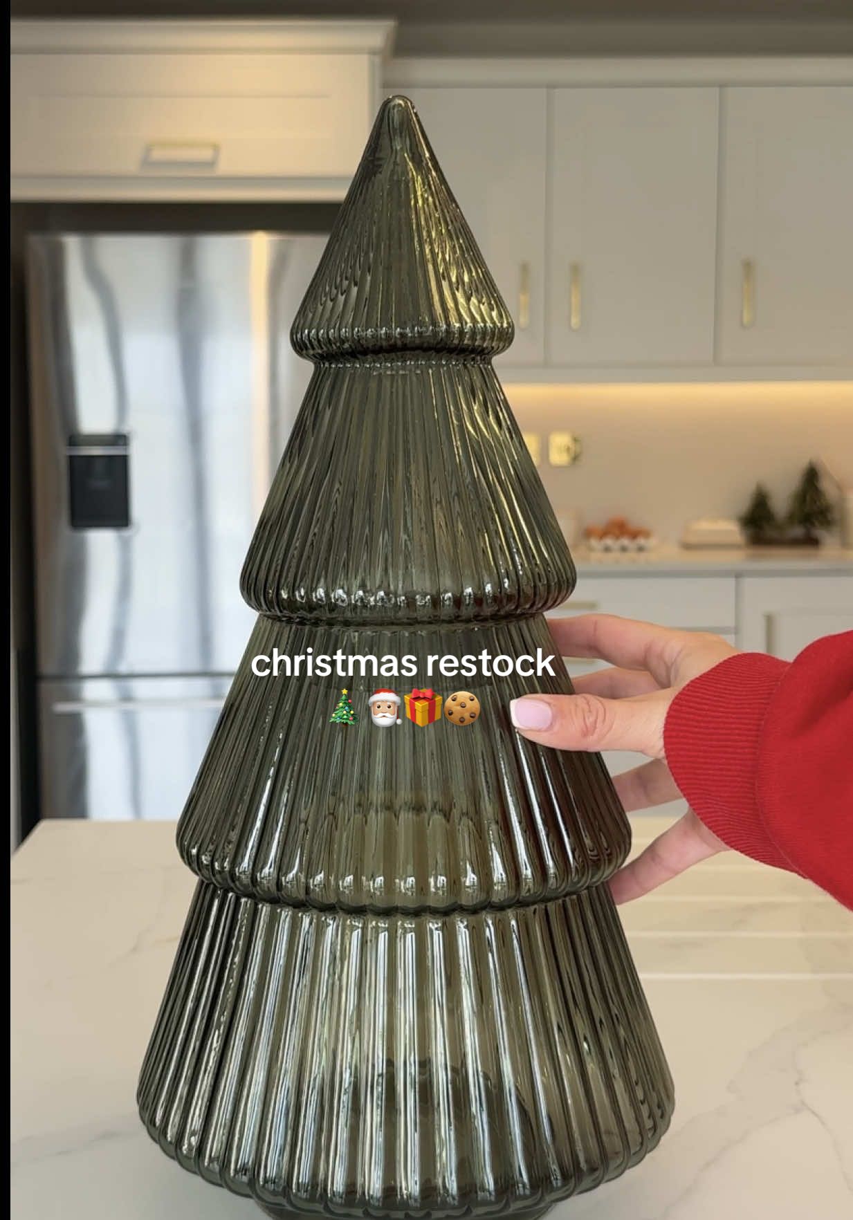 The first Christmas restock of the season !!!! 🎄🎅🏼🎁🍪  This has got me feeling very excited!!! I need Christmas list inspiration though - what are you all asking for? And what are you getting for your boyfriends/ partners !? 🤨🎁 #restock #christmas #CleanTok #asmr #satisfyingvideos 