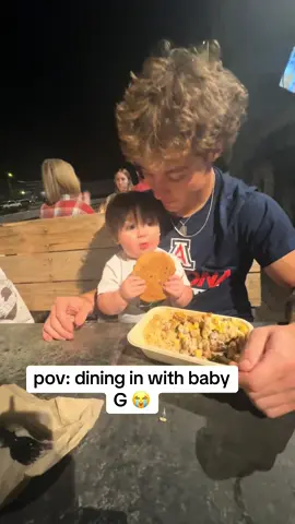 baby G being loud and making noises as always @jet 😭 #uofa #arizonabaseball #pov #uncs #babyG 
