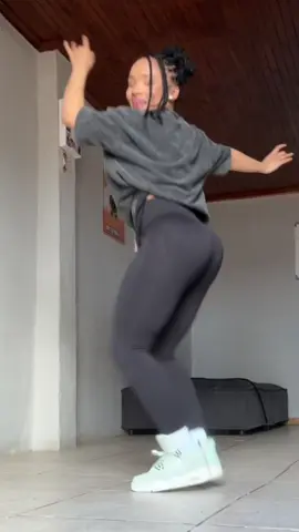 @Jayjaysneakers2_cpt  COME AGAIN WITH THE HEAT😭🤌🏻 HUGE BLACKFRIDY SALE RUNNING RIGHT NOW‼️⚠️ Message/Call 0744875005 or WHATSAPP 0672073811 to order yours today🤏🏻 Dc:@KY.L3_🐐. 