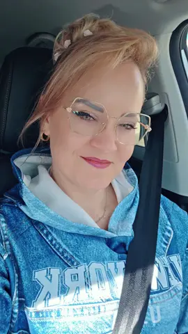 Apa și  gura lumii  nu le oprește  nimeni  NICIODATĂ!🥰❤️🙏🥰❤️🙏🥰🙏💯💯💯#motivación  #fyp  #gageaancuta  #5pasidebine  #fyp  💙💛❤️🇷🇴🚛🙏🇪🇦💛💛