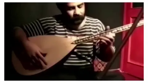 Geçmiyor günler geçmiyor... ' ' #AhmetKaya #SabahattinAli #KronikKayacı #geçmiyorgünler #özgnmüzik ✓