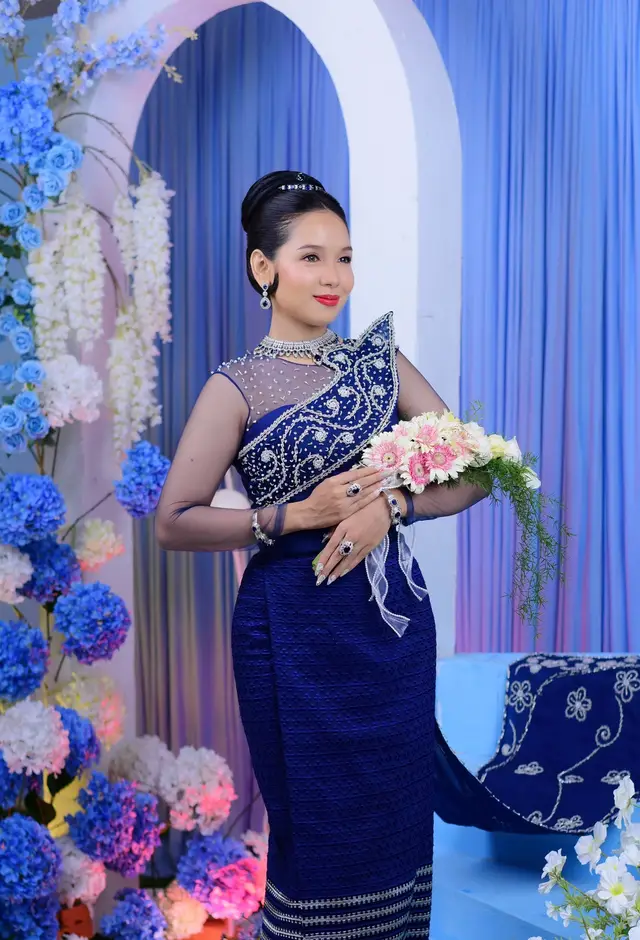 Starring - Moe Thida  Make Up - Phyu Sin Thant  Photo - Minn Myo Aung Floral - Aye Khine  Dress - Khin Mar Lwin