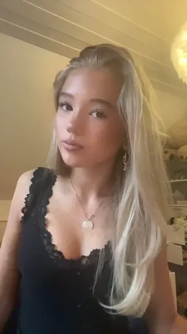 😇😇 #MAYBE #blonde #ellahauge #fyp #viral 