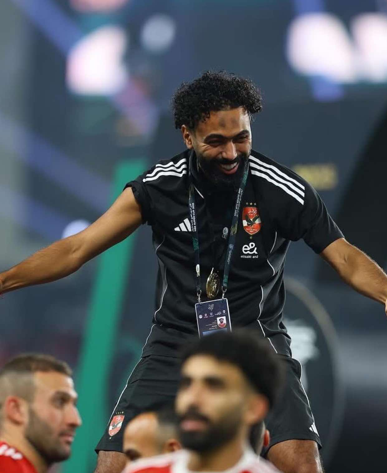 احتفال حسين الشحات 😂😂😂😂😂😂😂❤️❤️❤️❤️❤️❤️❤️❤️❤️❤️❤️#جمهور_الزمالك #حسين_الشحات #اشرف_بن_شرقي #زيزو #الاهلي_فوق_الجميع 