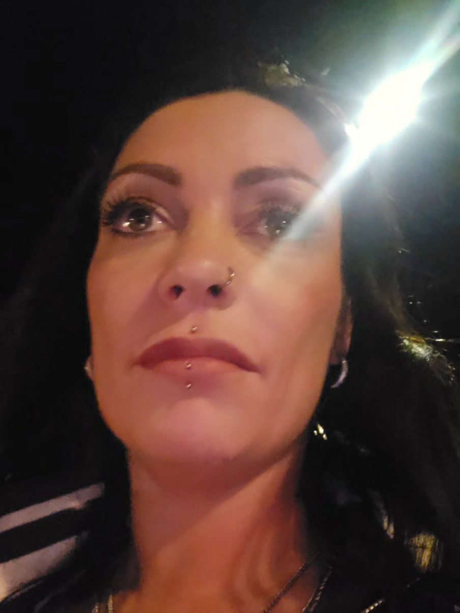 Ohhh deze Mac in Bels is echt een hele beleving geweest 😂 dit is nog maar een fractie 🍟 #essociaal #belgie #mcdonalds 